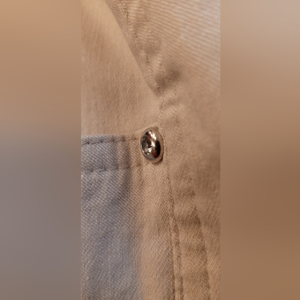 Women's Jacket - Picture 5 of 8